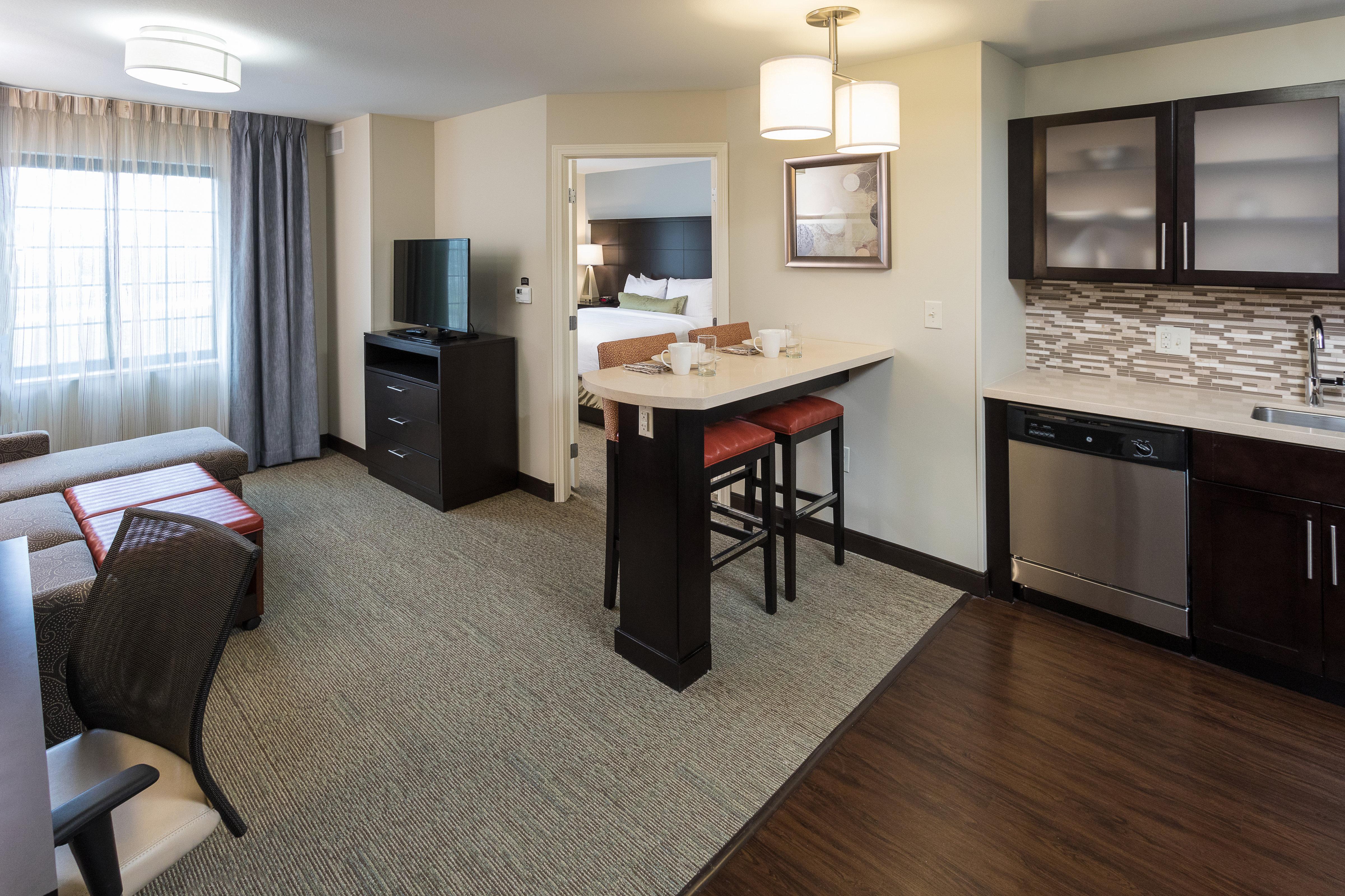 Staybridge Suites Omaha West By Ihg Екстер'єр фото
