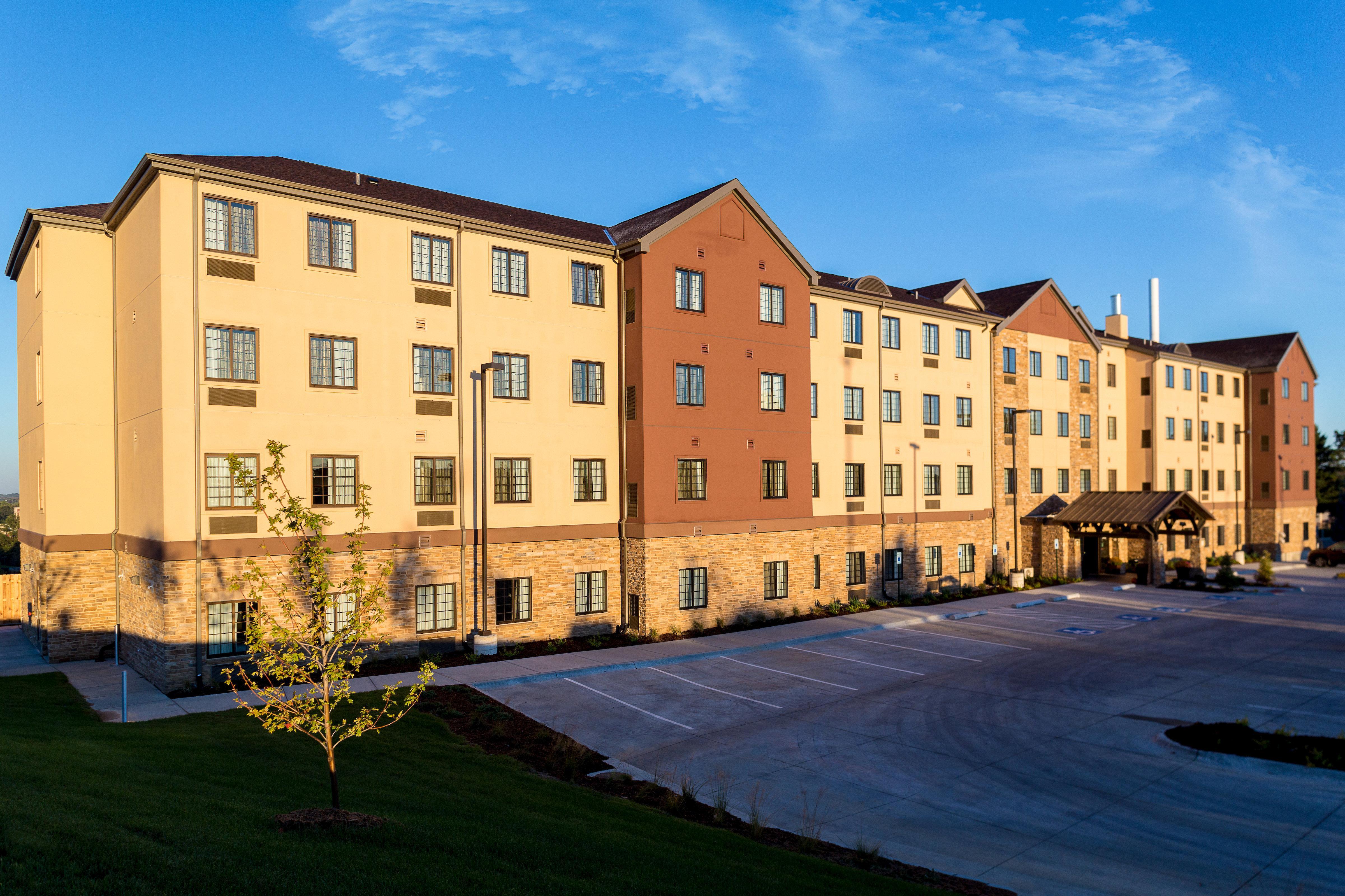 Staybridge Suites Omaha West By Ihg Екстер'єр фото