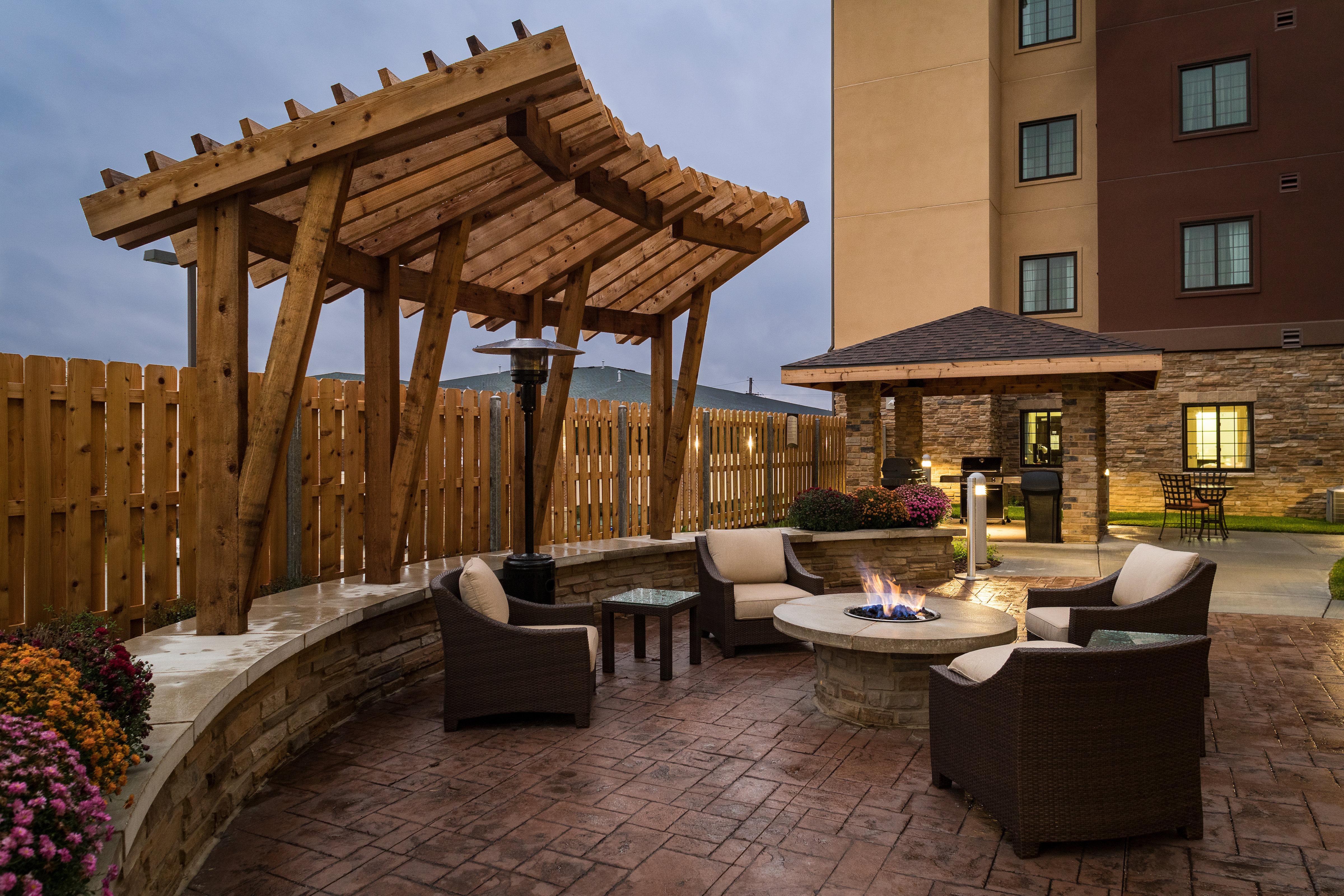Staybridge Suites Omaha West By Ihg Екстер'єр фото